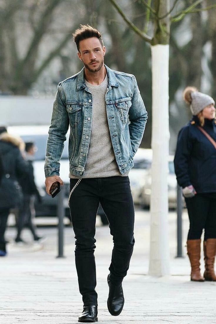 Effortlessly Cool: Casual Street Style for Men