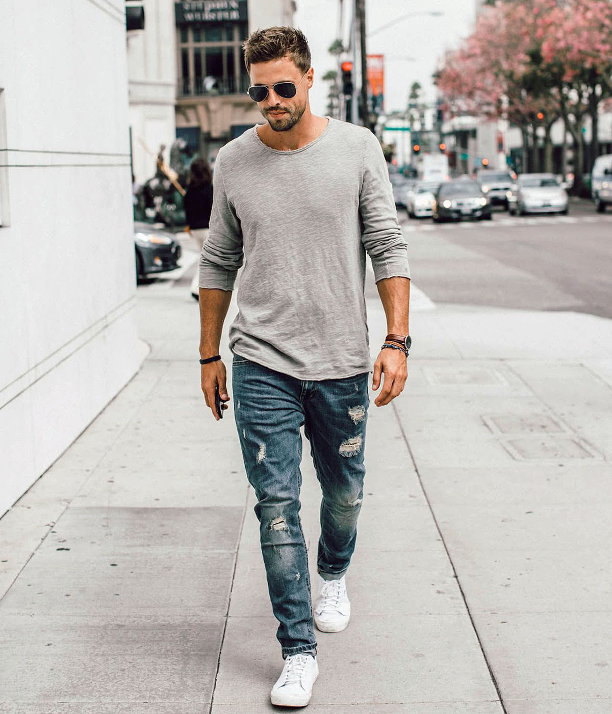 Effortless Urban Style: Casual Chic for Men