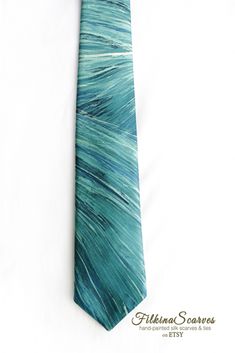 Stylish Blue and White Striped Necktie